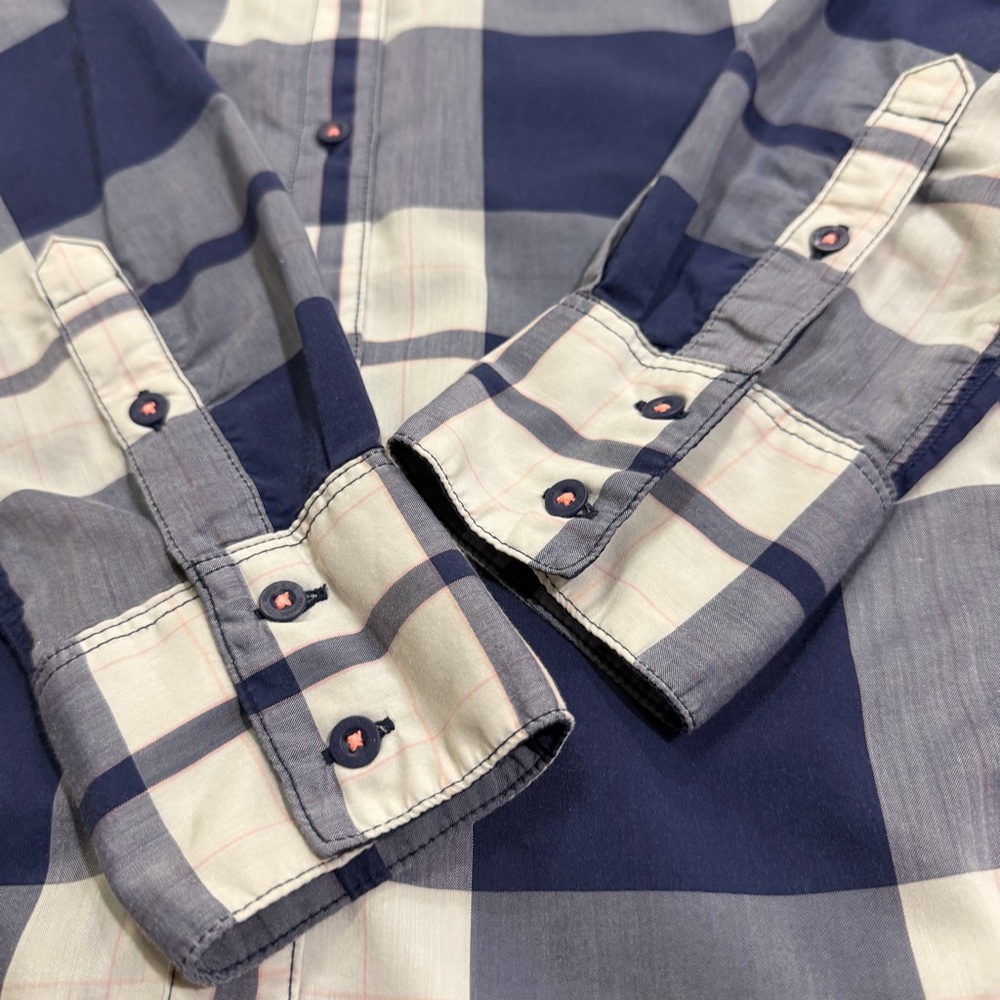 The North Face White Gray Plaid Button-up Shirt Size Medium Lightweight - Picture 10 of 15